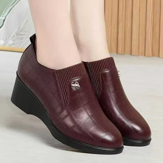 Damen Komfortable Wedge-Stiefeletten mit elegantem Design und elastischen Einsätzen EB