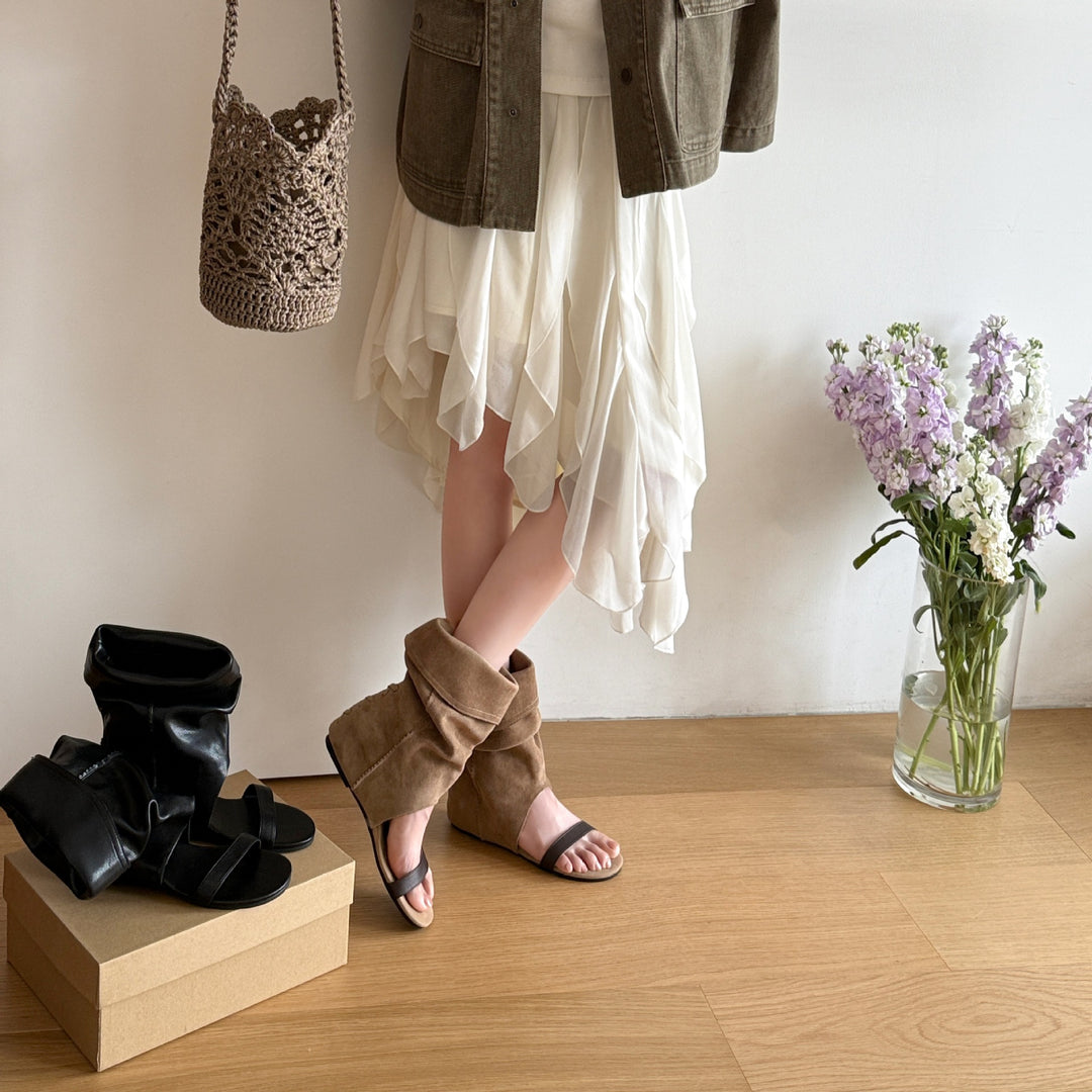 Damen Elegante Sandalen mit einzigartigem Falten-Design und modischem Verstellriemen EB