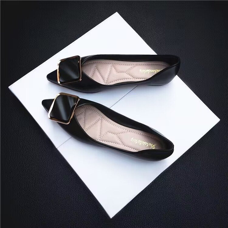 Damen Elegante Ballerinas mit modischer Schmuckschließe EB