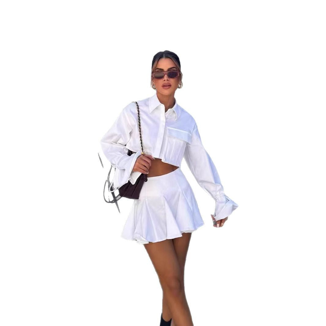 Damen modisches kurzämliges Set aus fließendem Material mit cropped Bluse und weit schwingendem Rock EB
