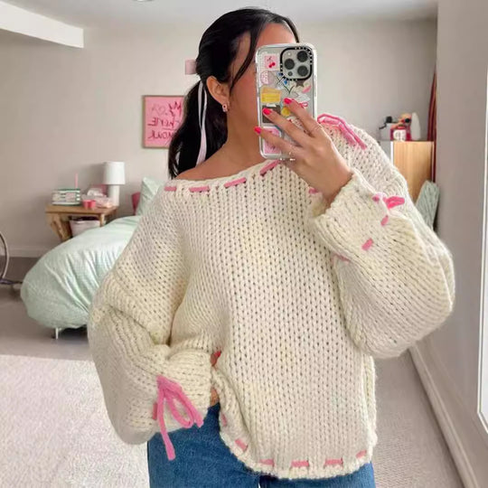 Damen Grobstrickpullover mit verspielten Details und lässigem Schnitt EB