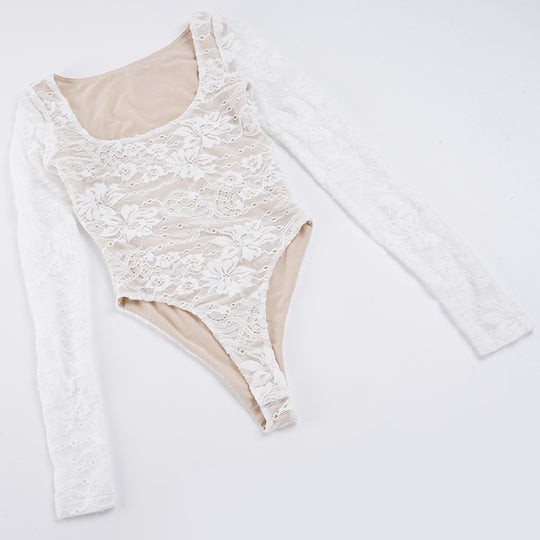 Damen Elegantes Spitzenshirt mit langen Ärmeln und romantischen Details EB