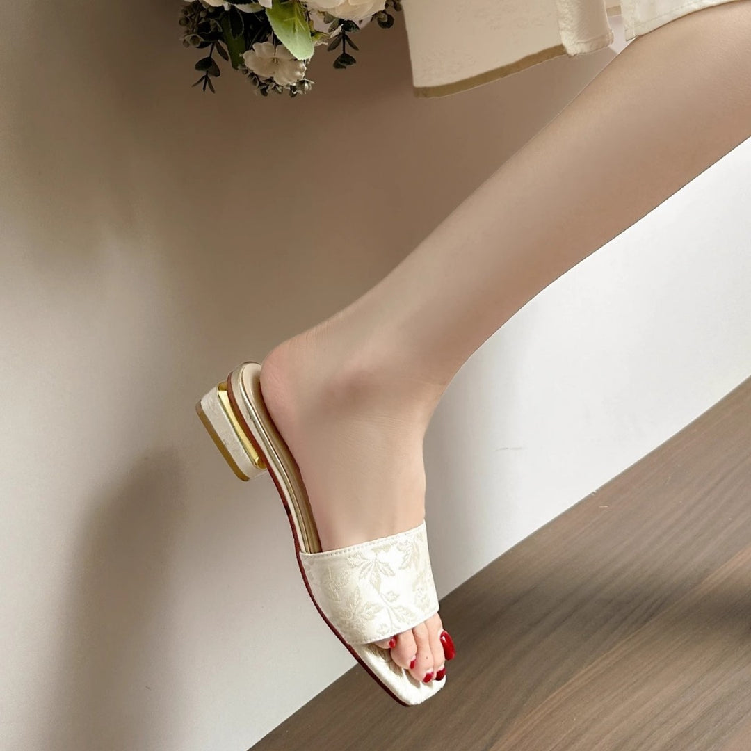 Damen Kunstvoll bestickte Mules EB