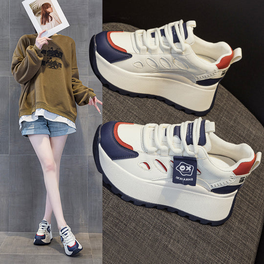 Damen Sportliche Plateausneakers mit modernem Design und flexibler Sohle EB
