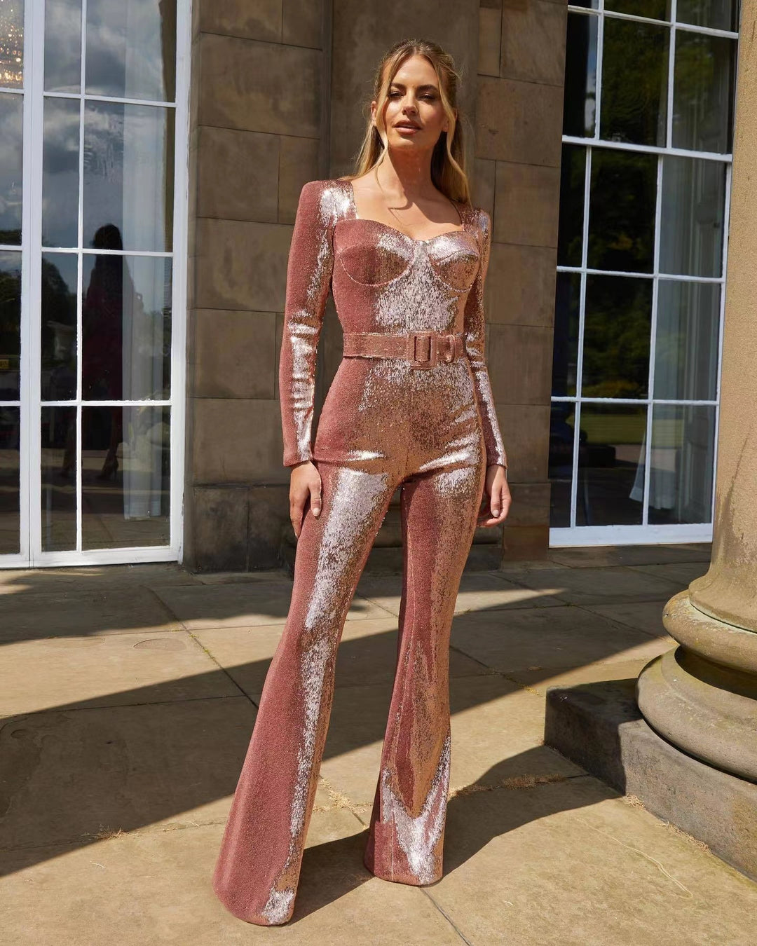 Damen Glamouröses Einteiler-Outfit mit glitzernden Applikationen und taillierter Silhouette EB