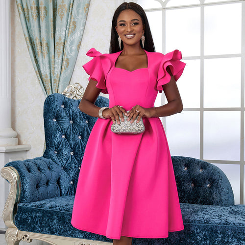 Damen elegantes Kleid mit voluminösen Rüschensäumen EB
