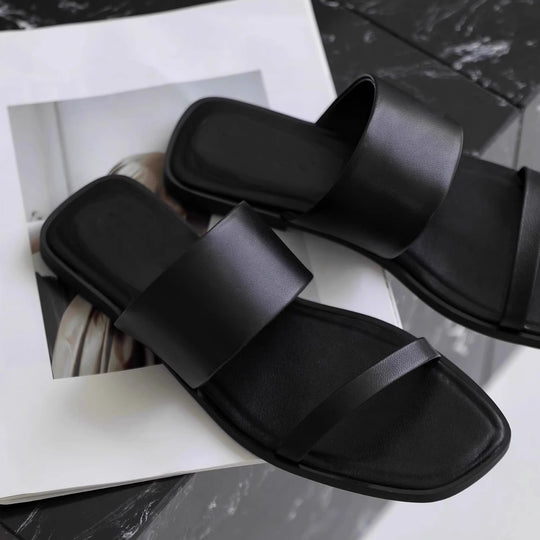 Damen Flache Riemensandalen mit breitem Riemendesign und bequemem Fußbett EB