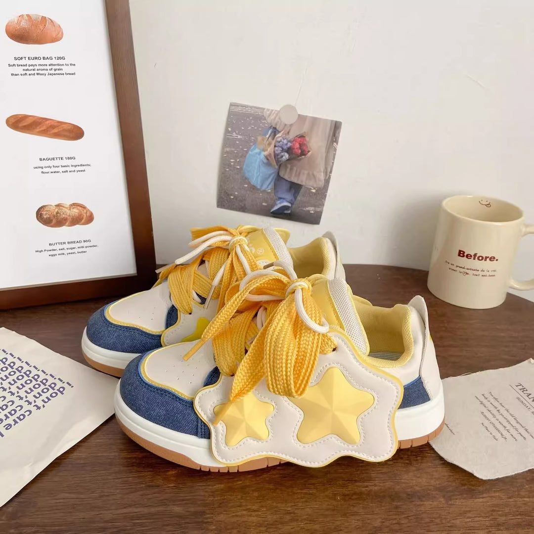 Damen Sneakers mit einzigartigem Sternen-Design und bequemer Polsterung EB