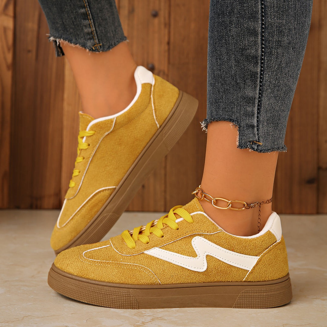 Damen Mode-Sneaker mit hochwertiger Veloursleder-Oberfläche und rutschfester Gummisohle EB