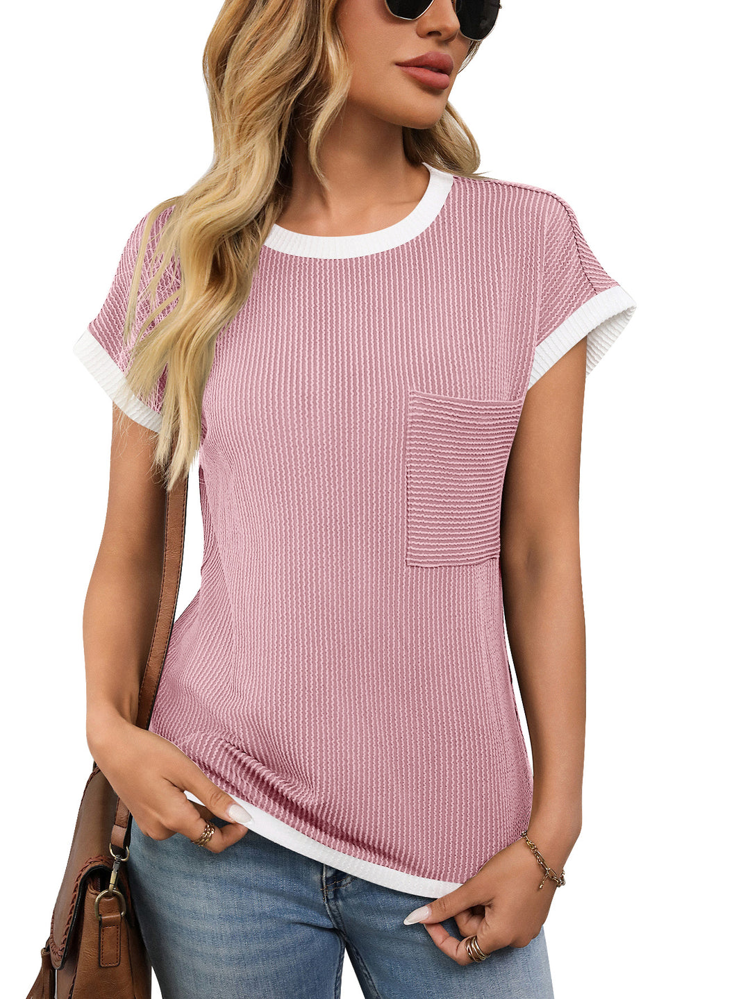 EB | Gestricktes kontrastierendes T-Shirt mit Rundhalsausschnitt
