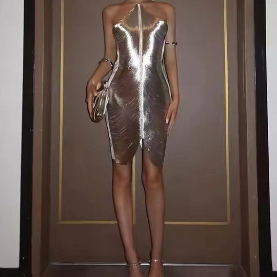 Damen Elegantes Partykleid mit verführerischem Schlitz und goldenen Akzenten EB
