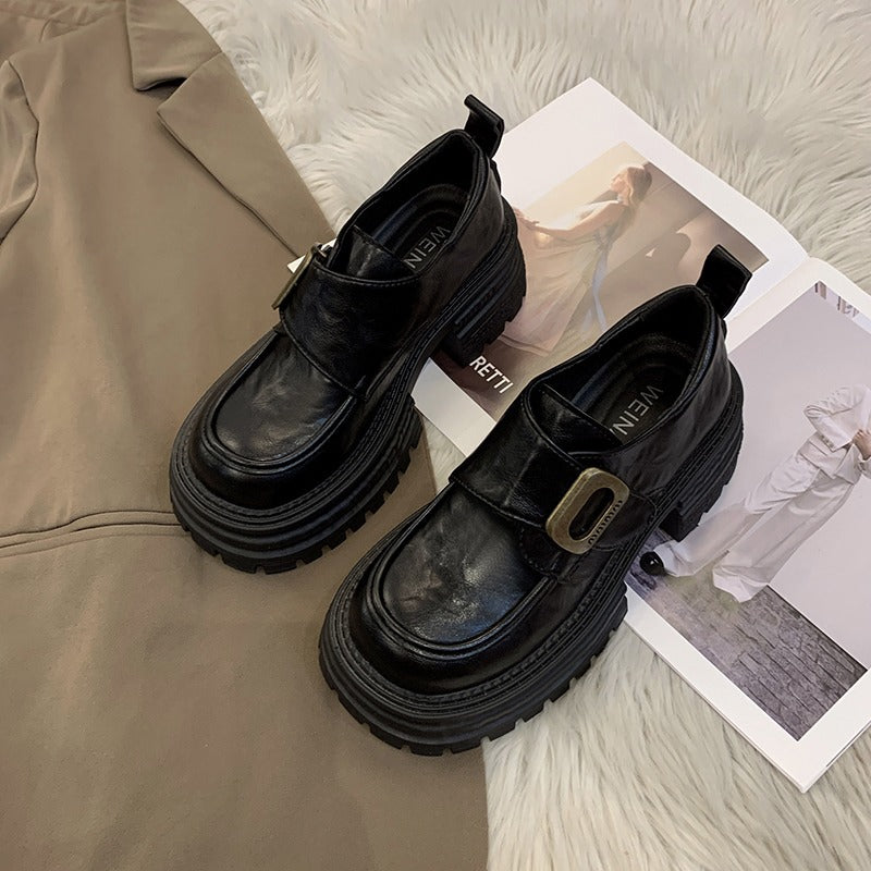 Damen Trendige Stiefeletten mit robuster Profilsohle und modischem Riemenverschluss EB