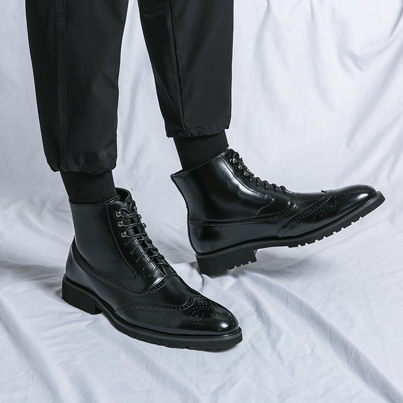Herren klassische Brogue-Schnürstiefelette mit perforiertem Wingtip und griffiger Gummisohle EB