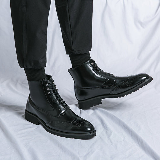 Herren klassische Brogue-Schnürstiefelette mit perforiertem Wingtip und griffiger Gummisohle EB