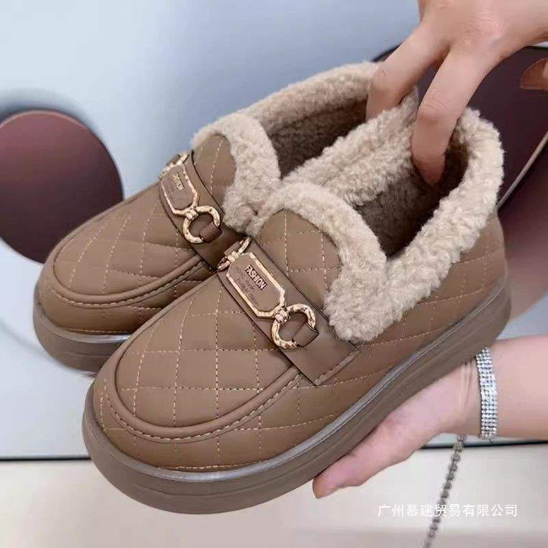 Damen Komfortable Warmfutter Slipper mit luxuriösem Design EB