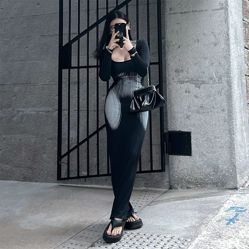 Damen Elegantes Maxikleid mit wellenförmigem Design und langen Ärmeln EB