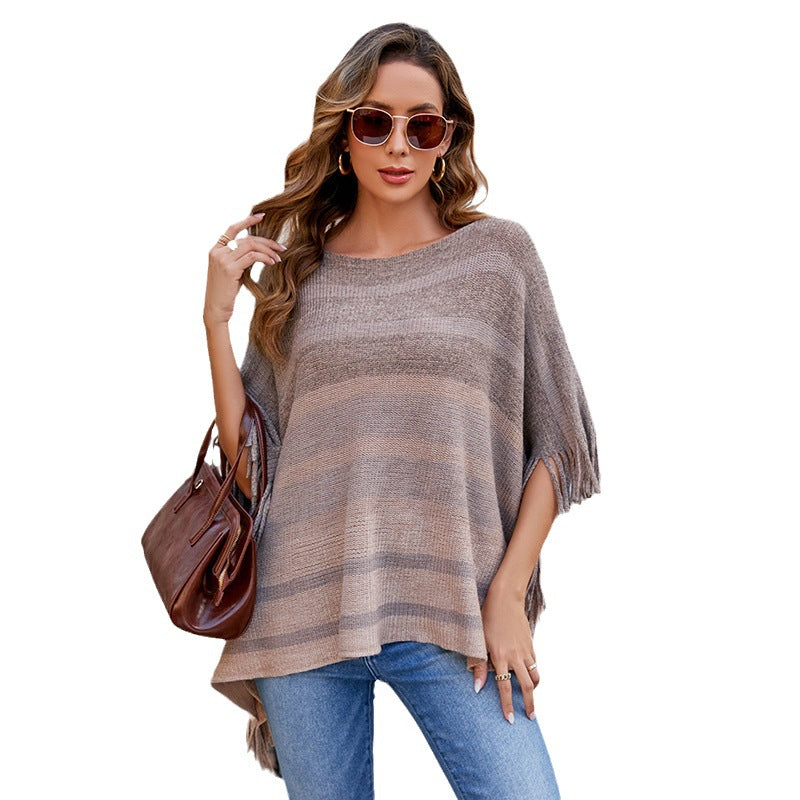 Damen eleganter Poncho mit strukturiertem Design und fransigen Details EB