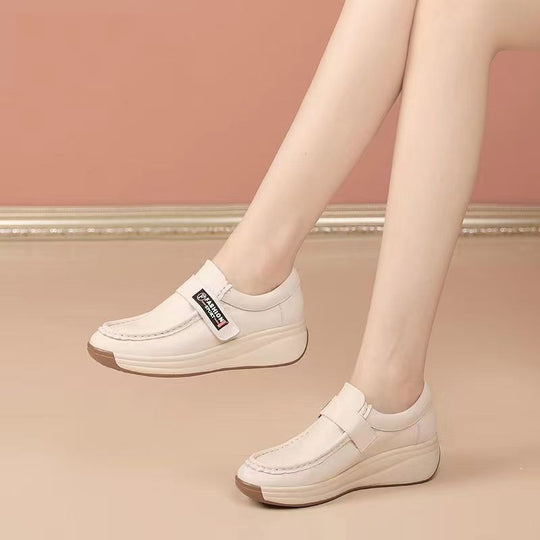 Damen Komfortable Slip-On Schuhe mit gepolsterter Sohle und modischem Design EB