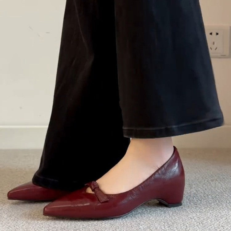 Damen elegante Pumps mit modischem Riemchen EB