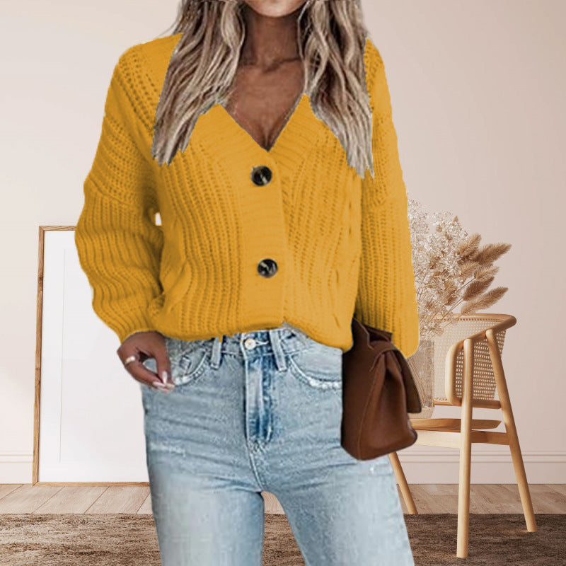 Damen Strickjacke mit tiefem V-Ausschnitt und dekorativen Knöpfen EB