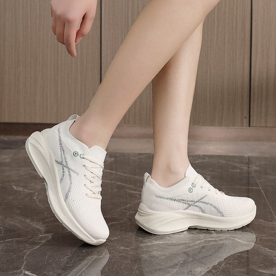 Damen sportliche Sneaker mit elastischem Schnürsystem und atmungsaktiver Oberflächenstruktur EB