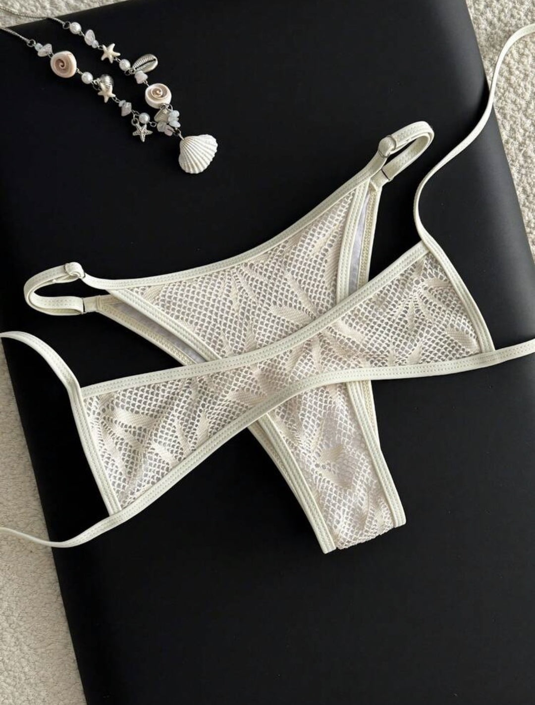 Damen Zweiteiliger Bikini mit elegantem Streifenmuster EB