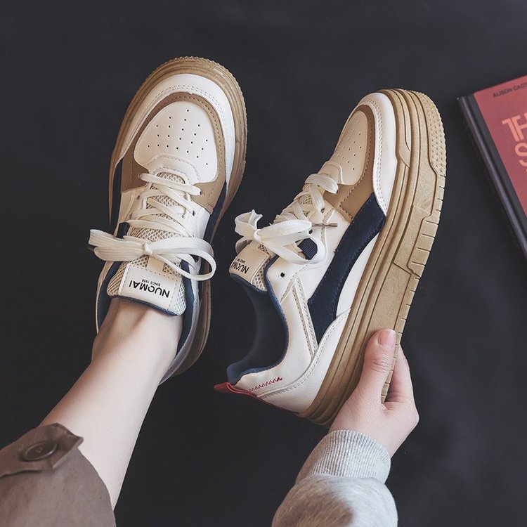 Damen Sportliche Sneakers mit gepolsterter Sohle und atmungsaktivem Obermaterial EB