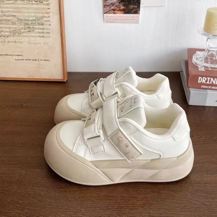 Damen Sportliche Sneaker mit verstellbarem Klettverschluss und bequemer Polsterung EB