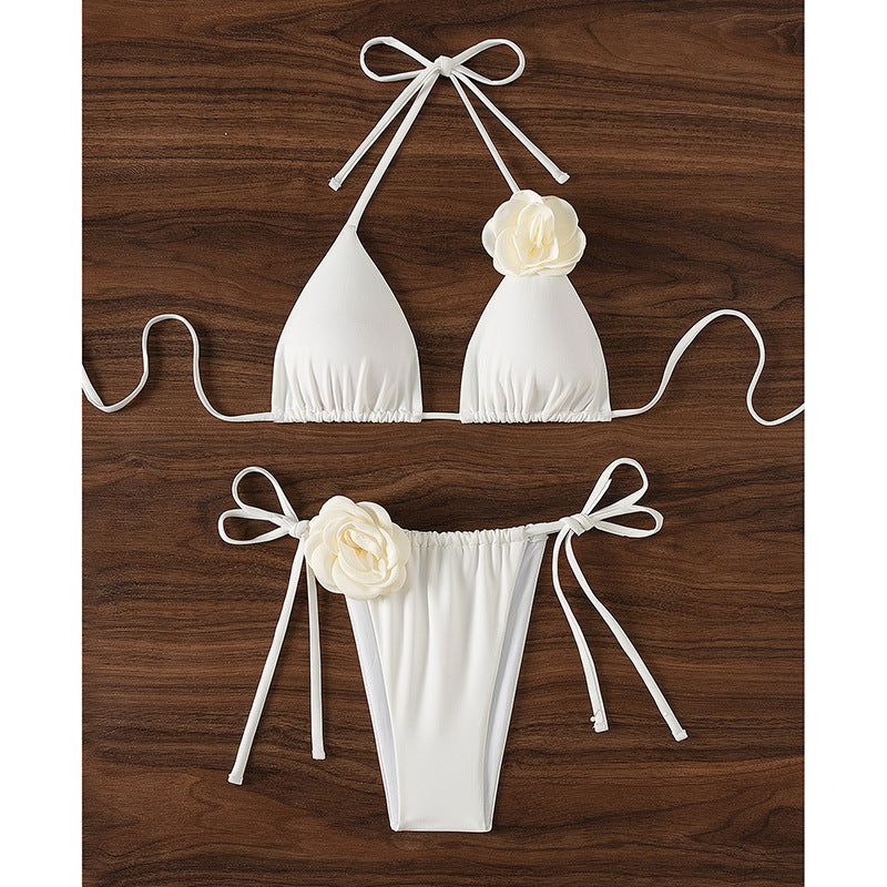 Damen Triangel-Bikini mit verspieltem Schnitt und verstellbaren Trägern EB