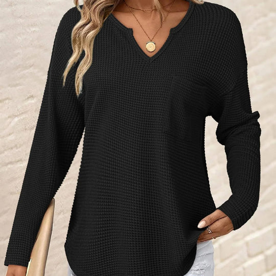 Damen Waffelstrick-Longsleeve mit V-Notch, Brusttasche und legerer Oversize-Passform EB