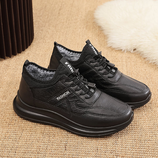 Damen Sportliche Sneakers mit kuscheligem Innenfutter und rutschfester Sohle EB