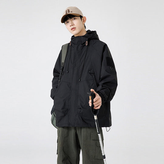 Herren Windbreaker-Jacke mit verstellbarem Kapuzenkragen und praktischen Taschen EB