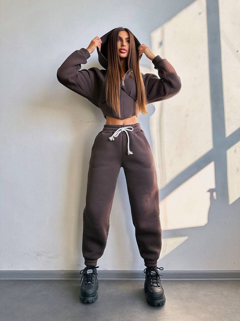 Damen Crop-Kapuzenjacke mit Korsagennaht und High-Waist Jogginghose EB