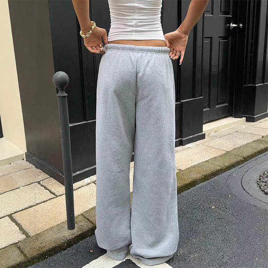 Damen Bequeme weite Sporthose mit praktischen Taschen EB