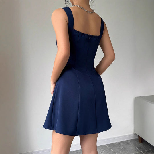 Damen Ballkleid mit quadratischem Ausschnitt und schwingendem Rock EB