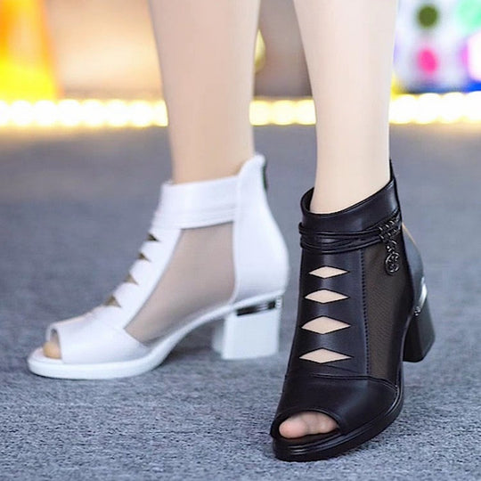 Damen Offene Schuhe mit verkürztem Schaft und stilvollen Cut-Outs EB