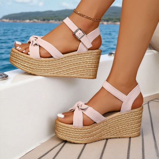 Damen Wedge-Sandalen mit kunstvollem Riemen-Design und komfortabeler Sohle EB