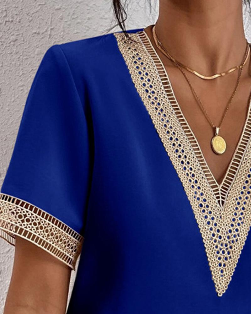 Damen Tunika mit luxuriösem Spitzenbesatz EB