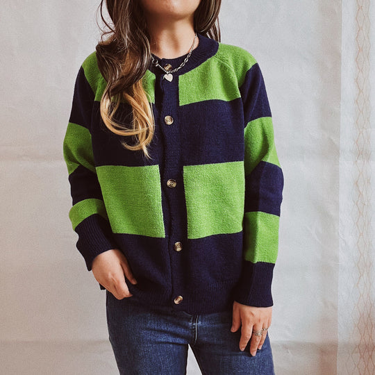 Damen lässige Strickjacke mit modischem Blockstreifenmuster und hochwertigen Knöpfen EB