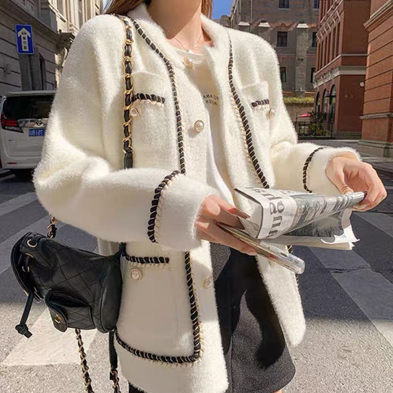 Damen modische Strickjacke mit eleganten Kontrastnähten und Knopfdetails EB