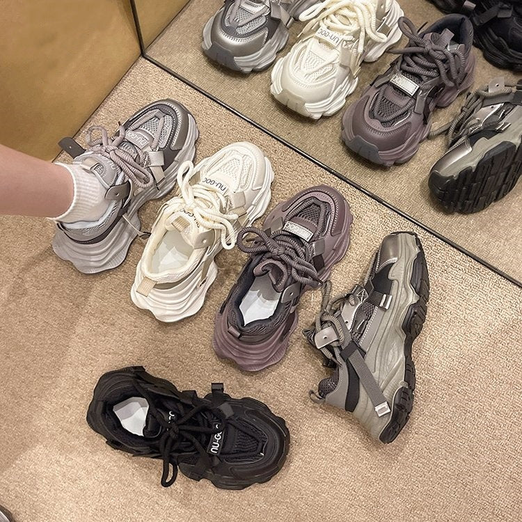 Damen Sportliche Sneaker mit atmungsaktivem Mesh-Obermaterial und strapazierfähigem Design EB