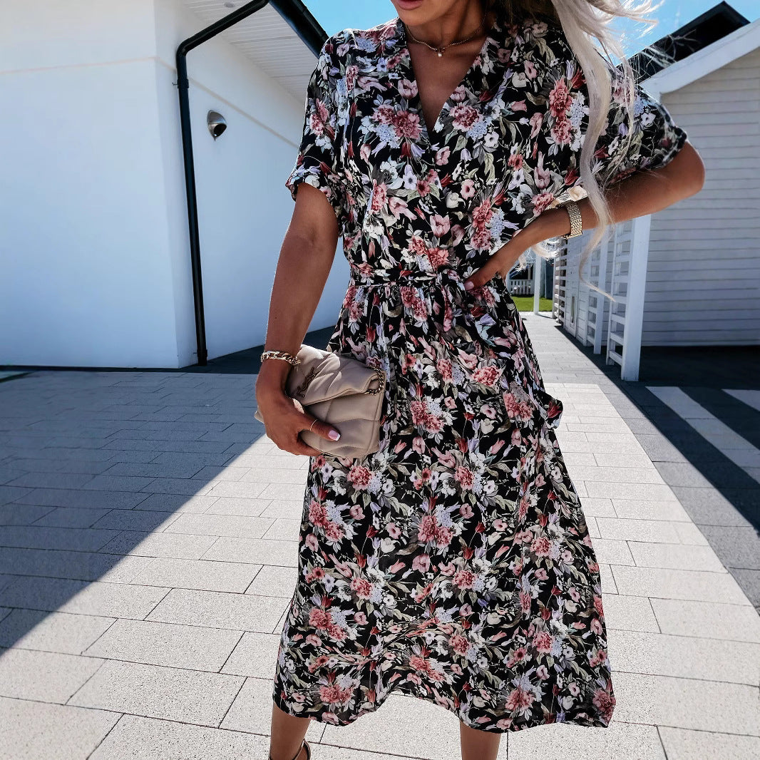 Damen Wickelkleid mit floralem Muster und Taillengürtel EB