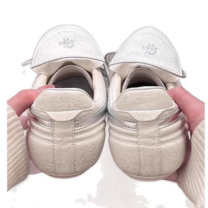 Damen Sportliche Sneakers mit modischen Details und atmungsaktiver Sohle EB