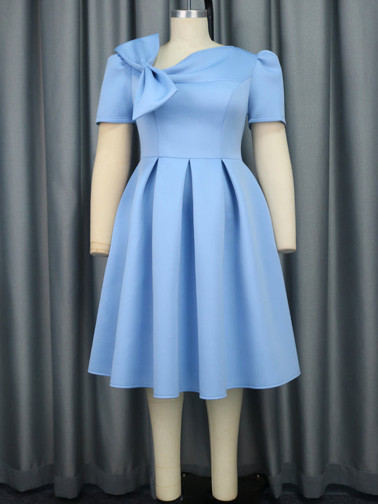 Damen Cocktailkleid mit kunstvollem Schleifenakzent und taillierter Silhouette EB