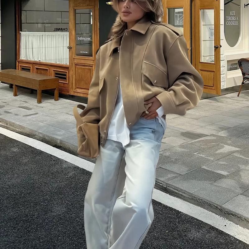 Damen elegante Jacke mit taillierter Silhouette und praktischen Taschen EB