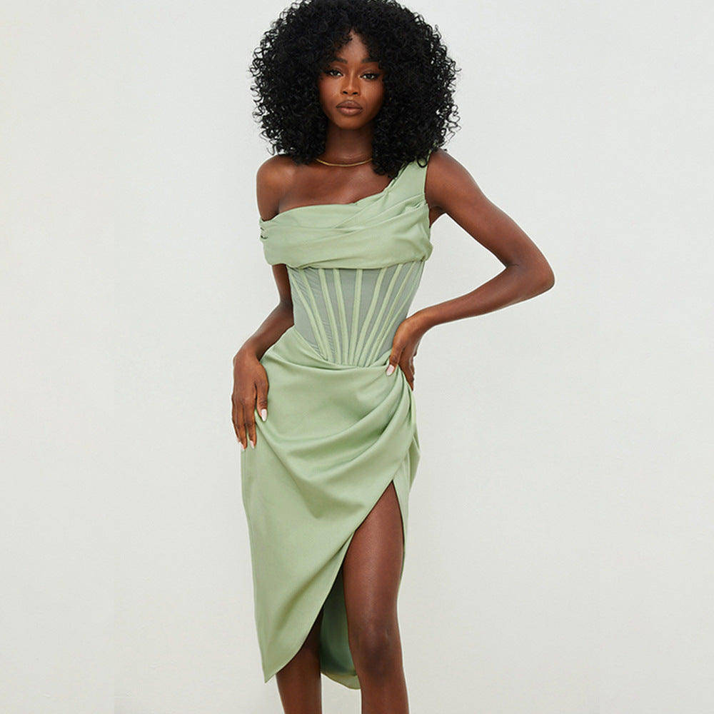 Damen Figurumspielendes Cocktailkleid mit asymmetrischem Schnitt und hohem Schlitz EB