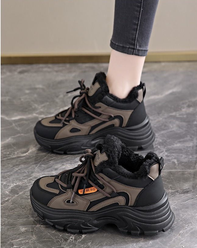 Damen Winterliche Sneaker mit warmem Futter und rutschfester Sohle EB