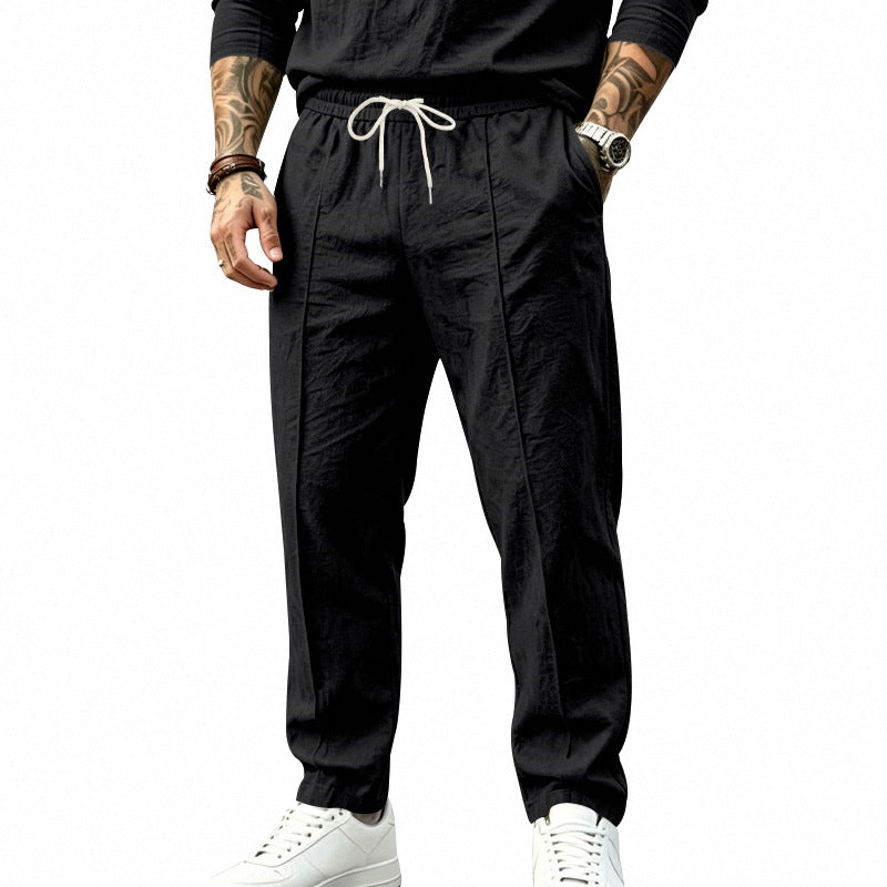 Herren nan tapered Freizeit-Chinohose mit elastischem Tunnelzugbund, dekorativer Bügelfalte und seitlichen Eingrifftaschen EB