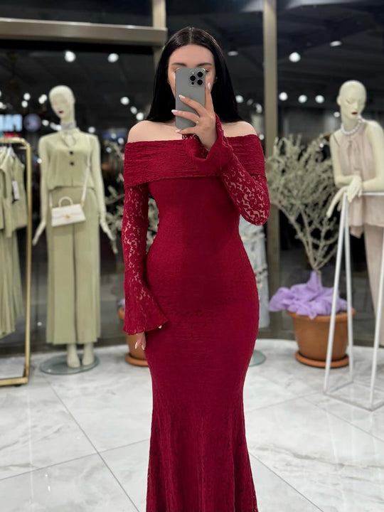 Damen Elegantes Spitzenkleid mit Off-Shoulder Design und Schößchen EB