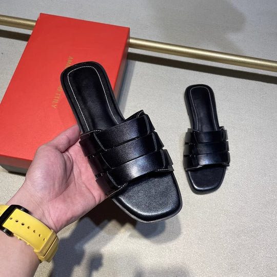 Damen Komfortable Slipper mit eleganten Riemen EB